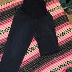 Maternity capris